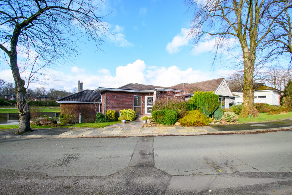 Parklands, Whitefield, M45