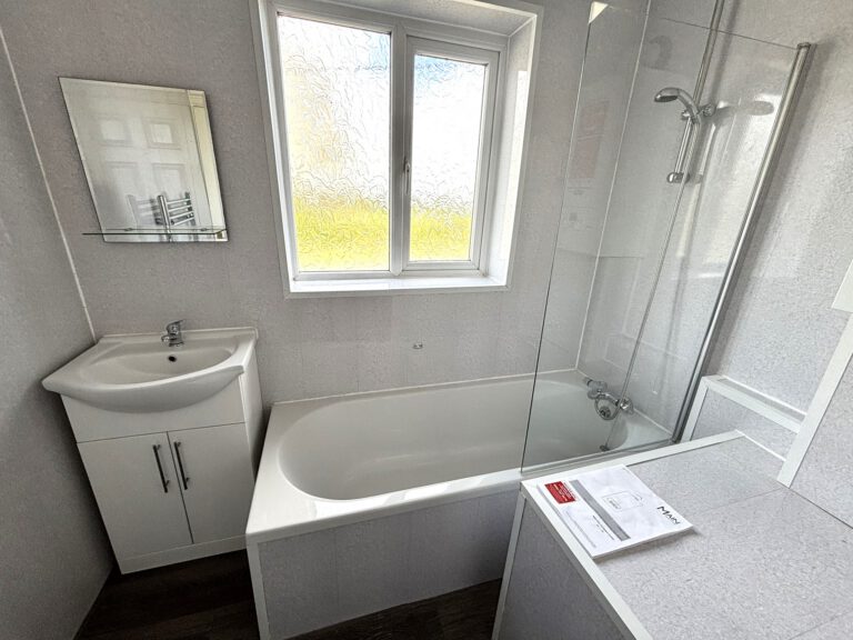 Ringley Road West, Radcliffe, M26