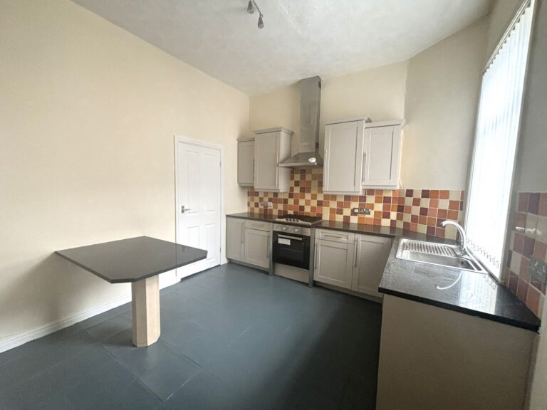 Knowles Street, Radcliffe, M26