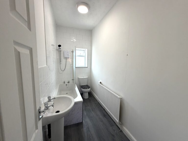 Forest Street, Oldham, OL8