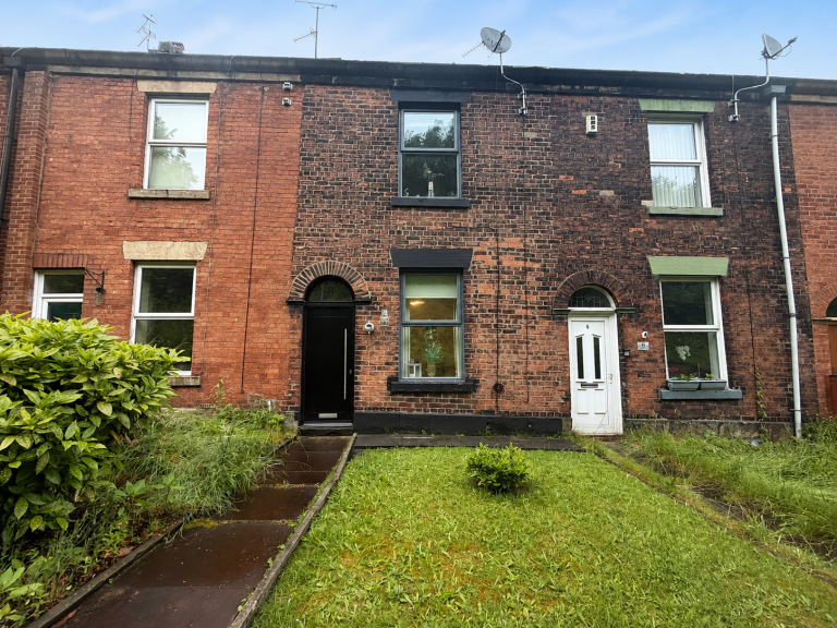 Railway Terrace, Bury, BL8