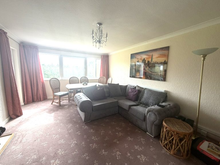 Park Lane, Whitefield, M45