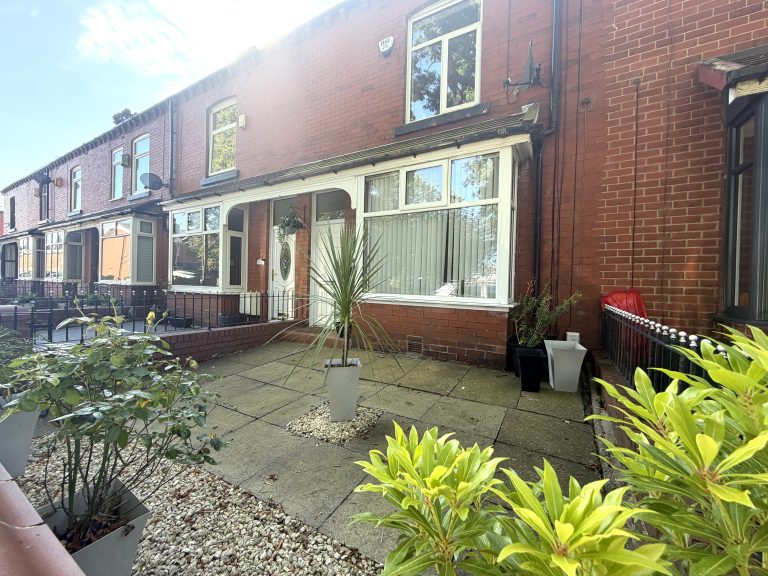 Tonge Park Avenue, Bolton, BL2